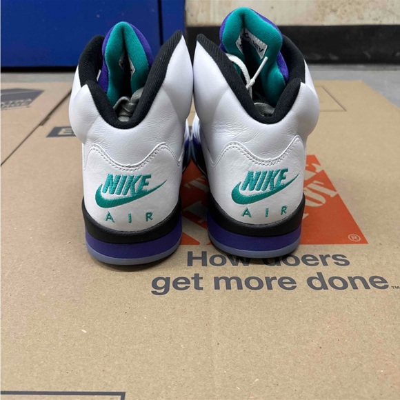 Air Jordan 5 Retro Grape 2025 Size 13 HQ7978-100 - Picture 5 of 6
